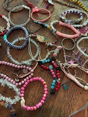 Kids Bracelet: Full surprise bundle of 25+ items- one rate for ALL